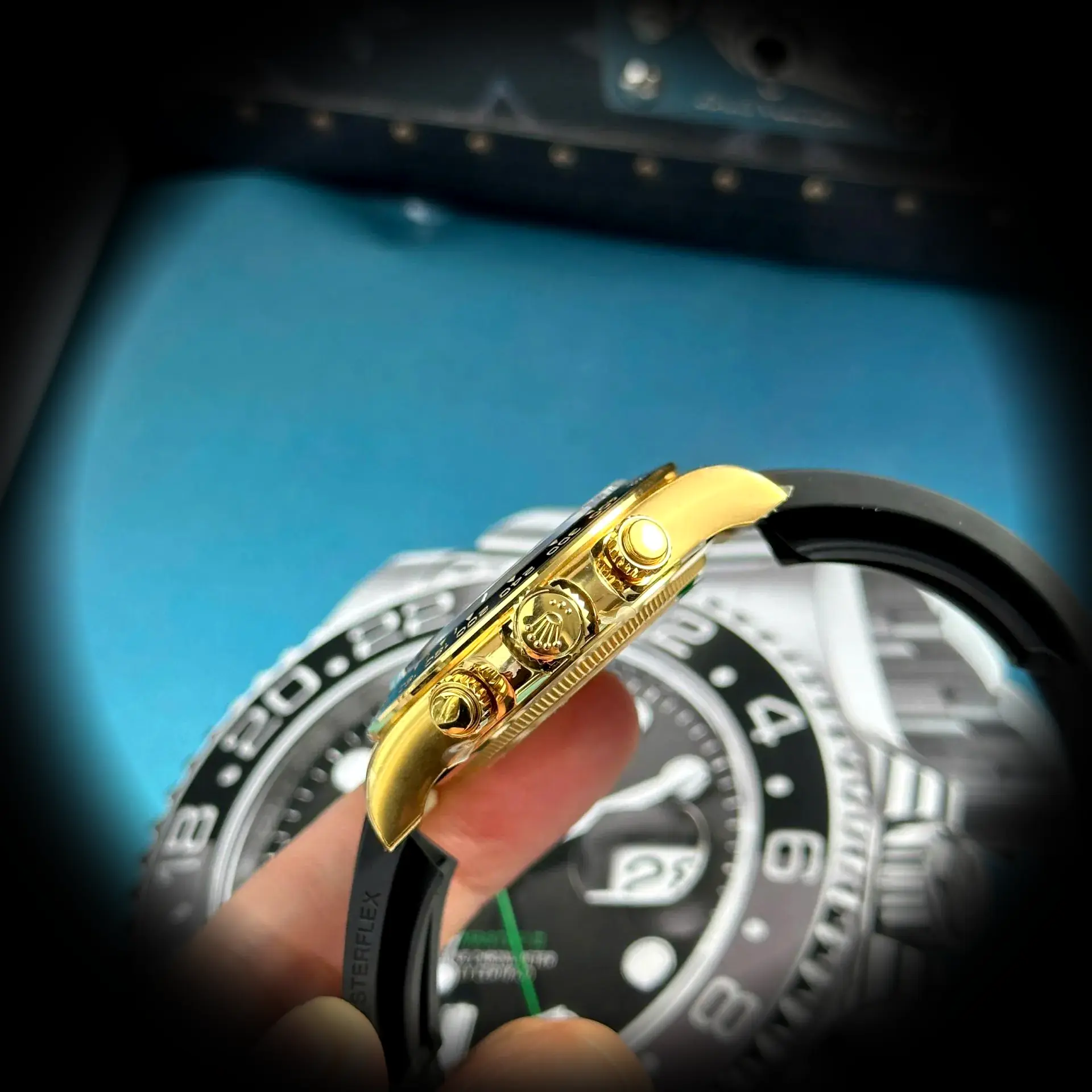 Rolex Daytona 126518LN Swiss replica — lume shot