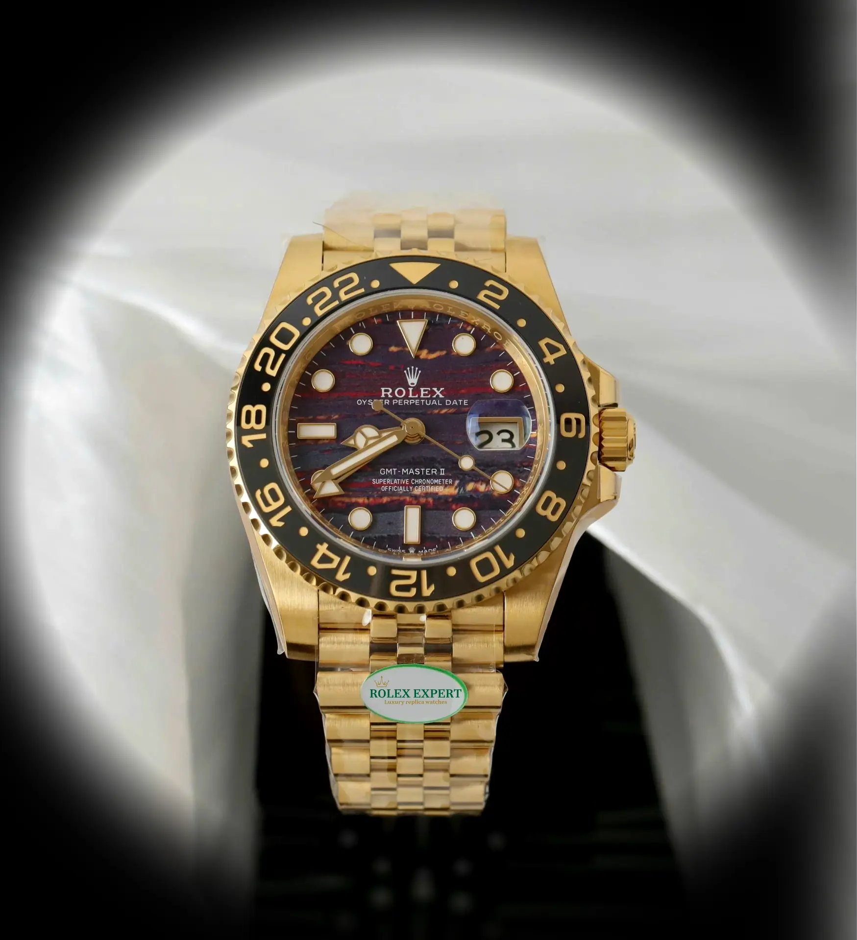 Rolex GMT-Master 126718GRNR Swiss clone 40mm — dial close-up