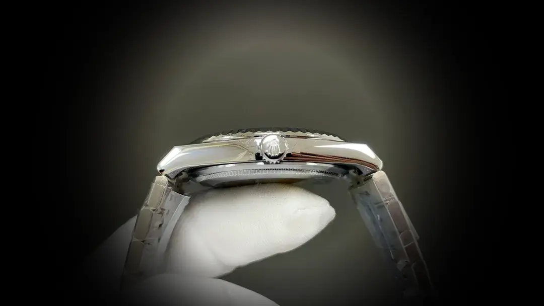 Rolex Land-Dweller 127334 Swiss clone 40mm — wrist shot