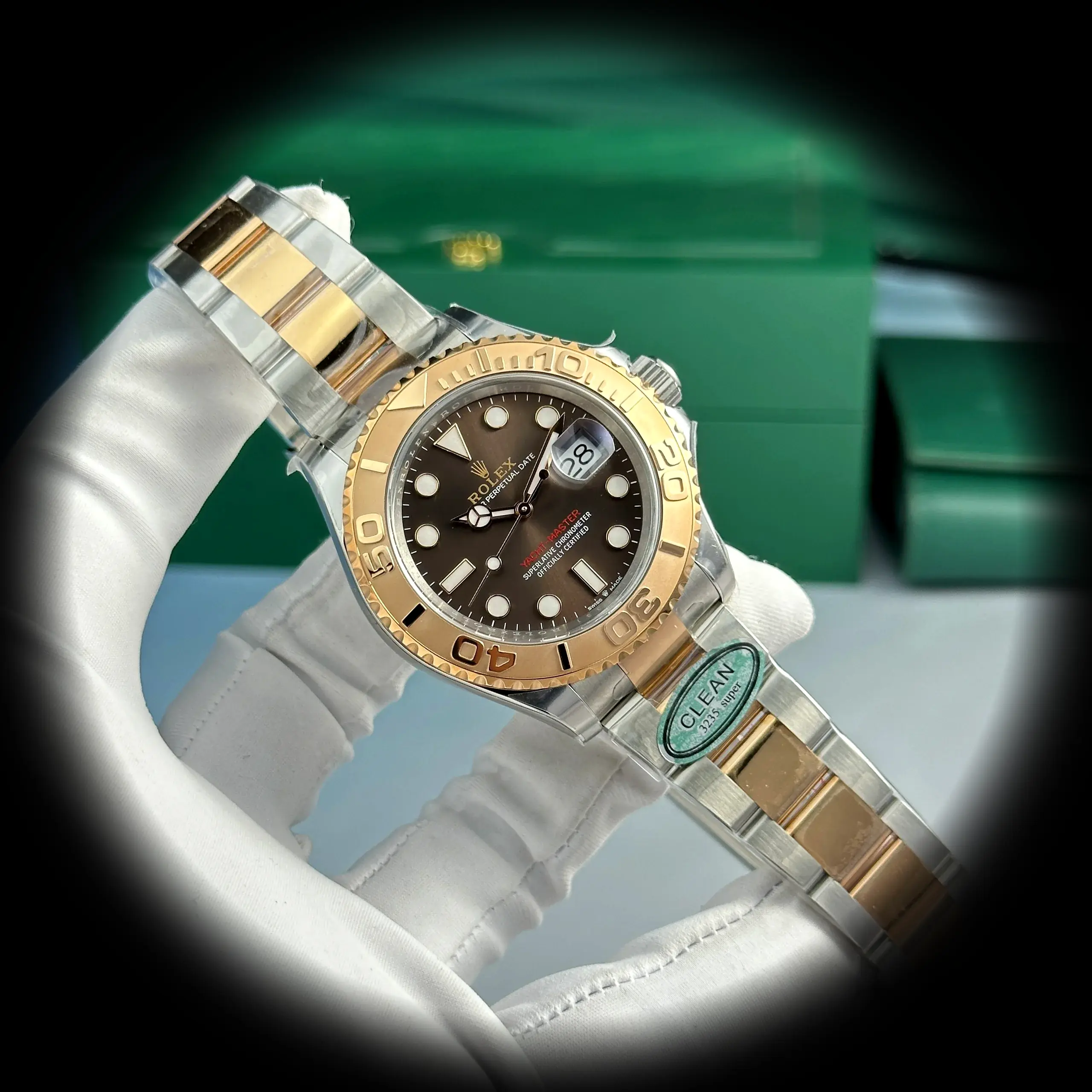 Yacht-Master 126621 Swiss clone 40mm — dial close-up