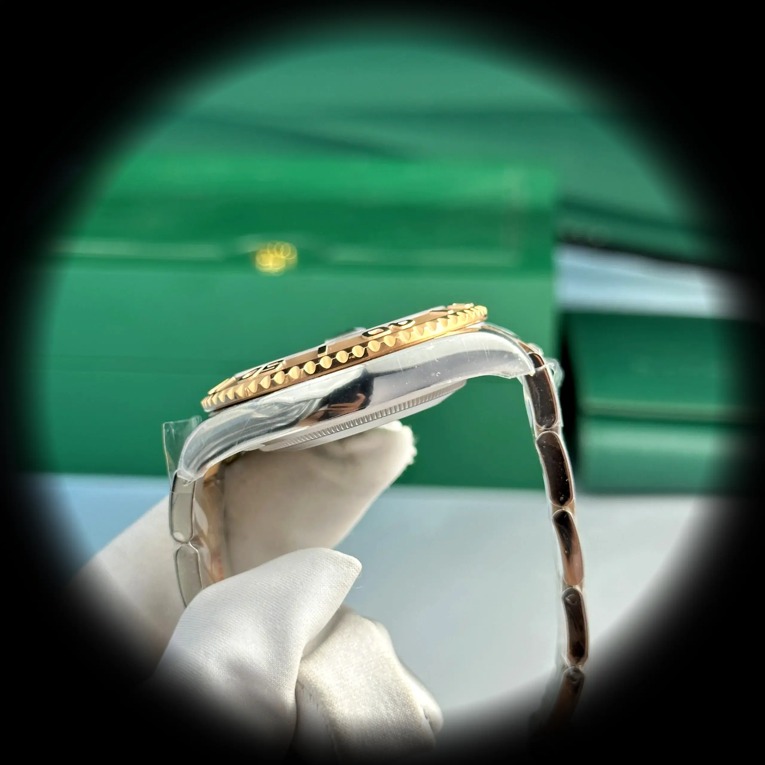 Rolex Yacht-Master 126621 Swiss clone chocolate dial — bezel macro