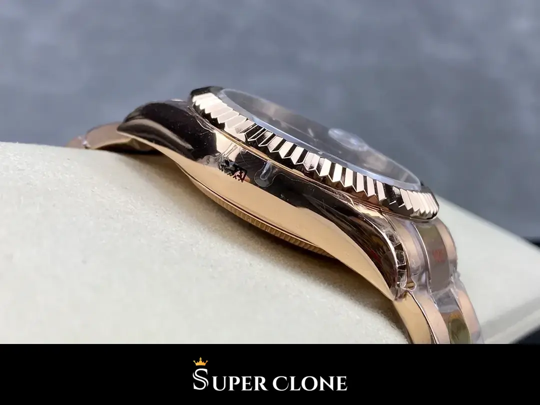 Rolex Sky-Dweller 326935 eta clone mint dial — caseback detail