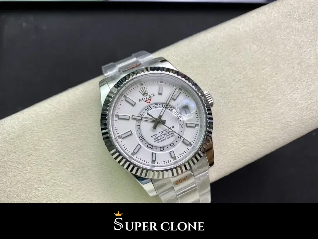 Sky-Dweller 326938 eta clone — bracelet detail