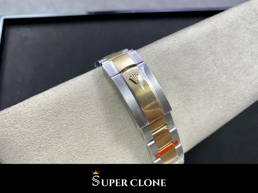 Sky-Dweller 336933 superclone intense white dial — angled view