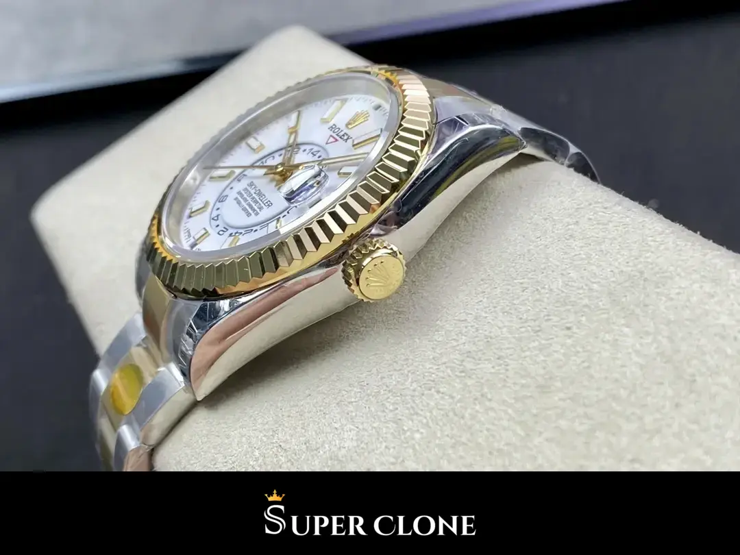 Rolex Sky-Dweller 336933 super clone — lume shot