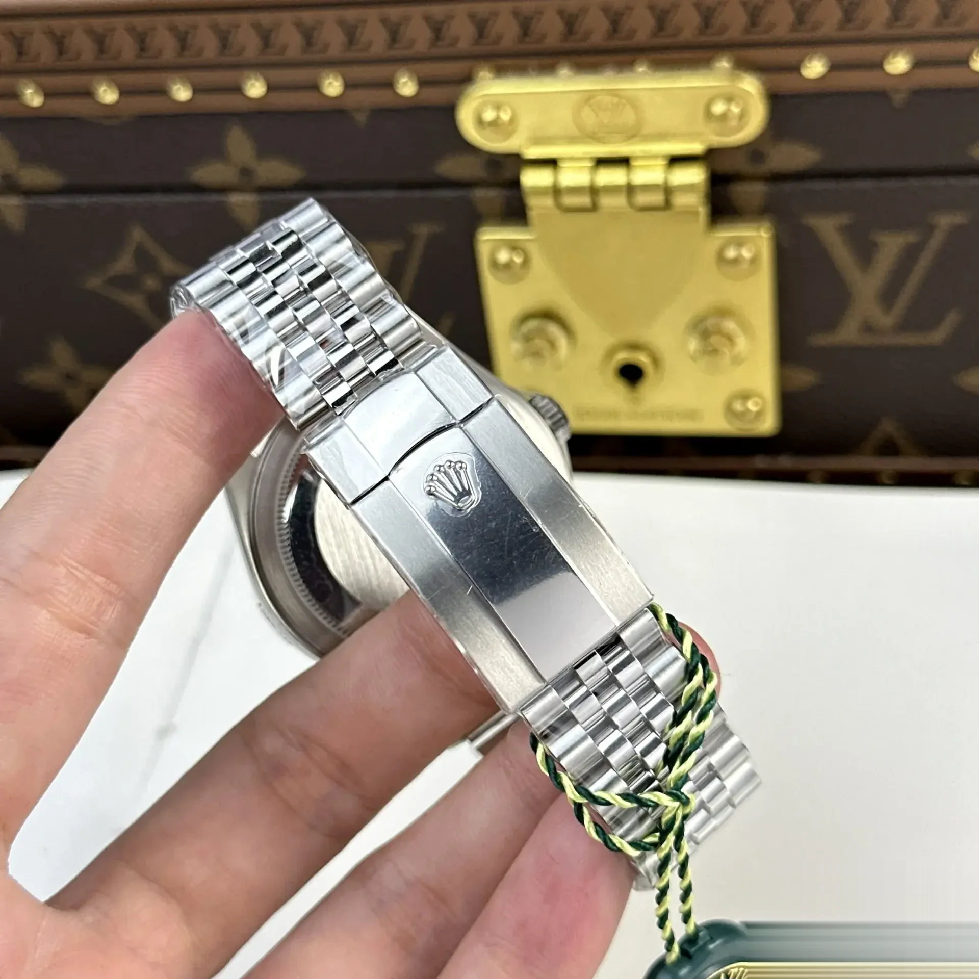 Sky-Dweller 336934 swiss super clone green dial — angled view