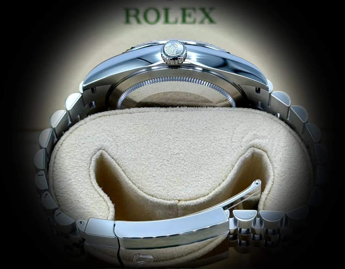 Sky-Dweller 336934 Swiss replica — bracelet detail