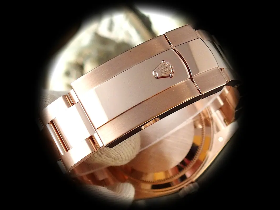 Sky-Dweller 336935 superclone chocolate dial — caseback detail