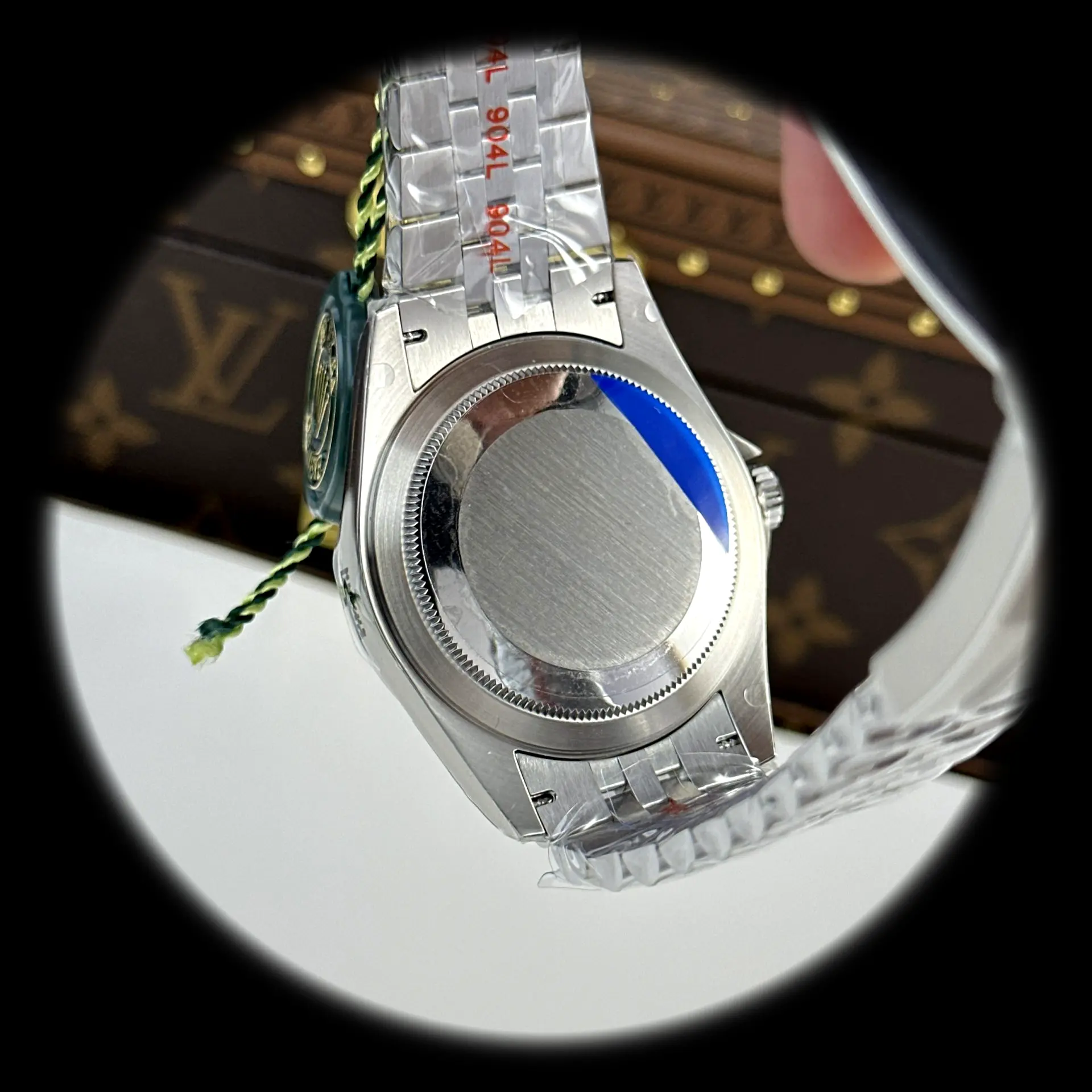 Sky-Dweller 336934 Swiss clone mint green dial — bezel macro