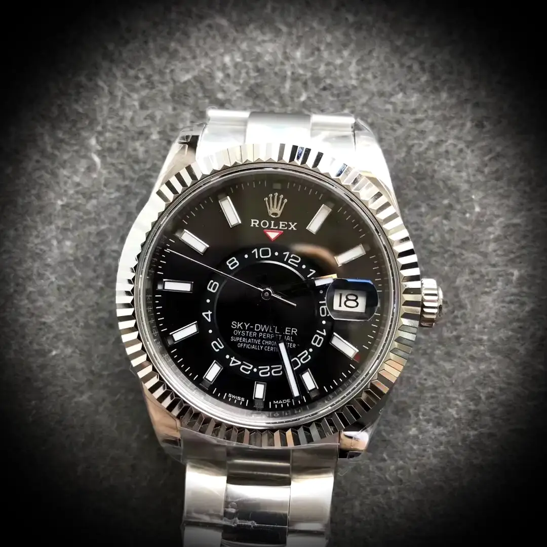 Rolex Sky-Dweller 326238 Swiss clone — bracelet detail