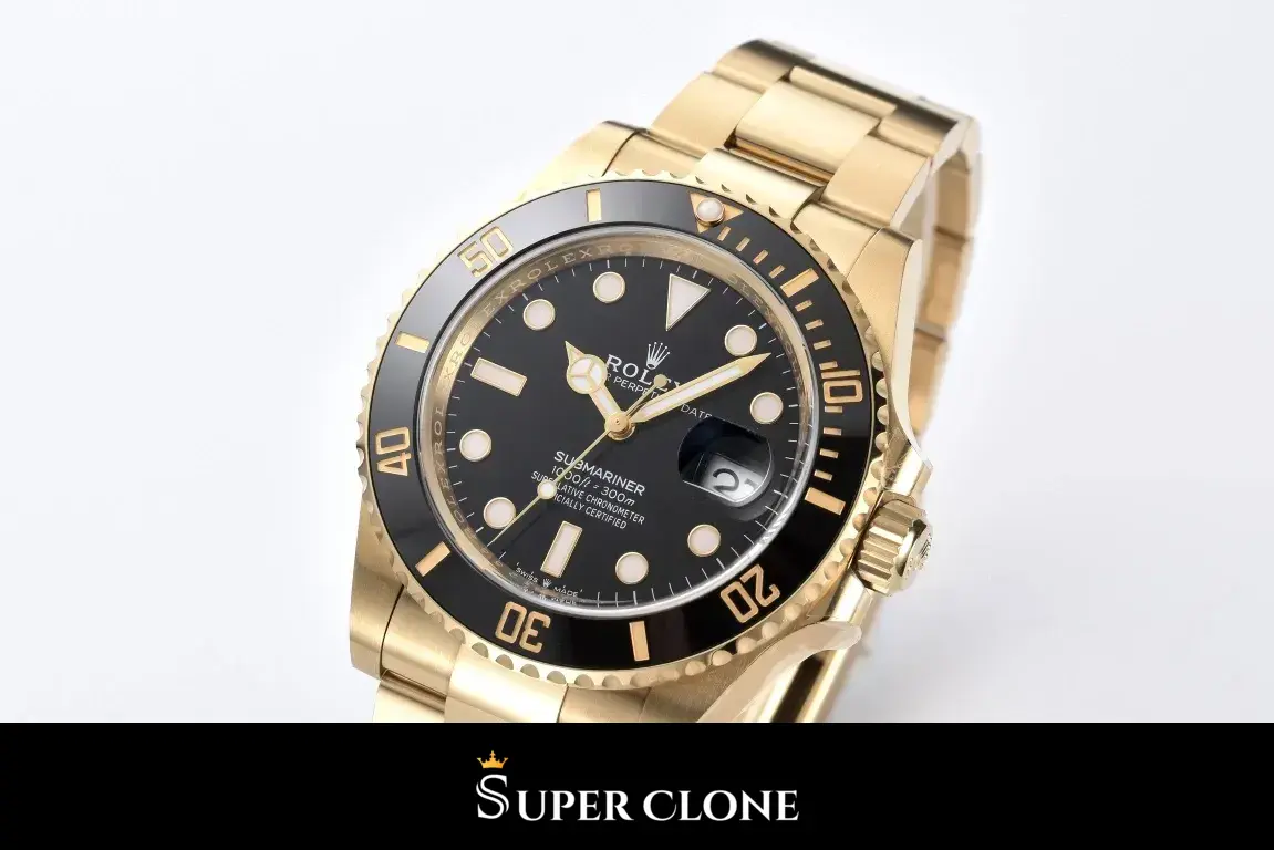 Three-quarter studio angle, bezel numerals and link edges catching a soft highlight