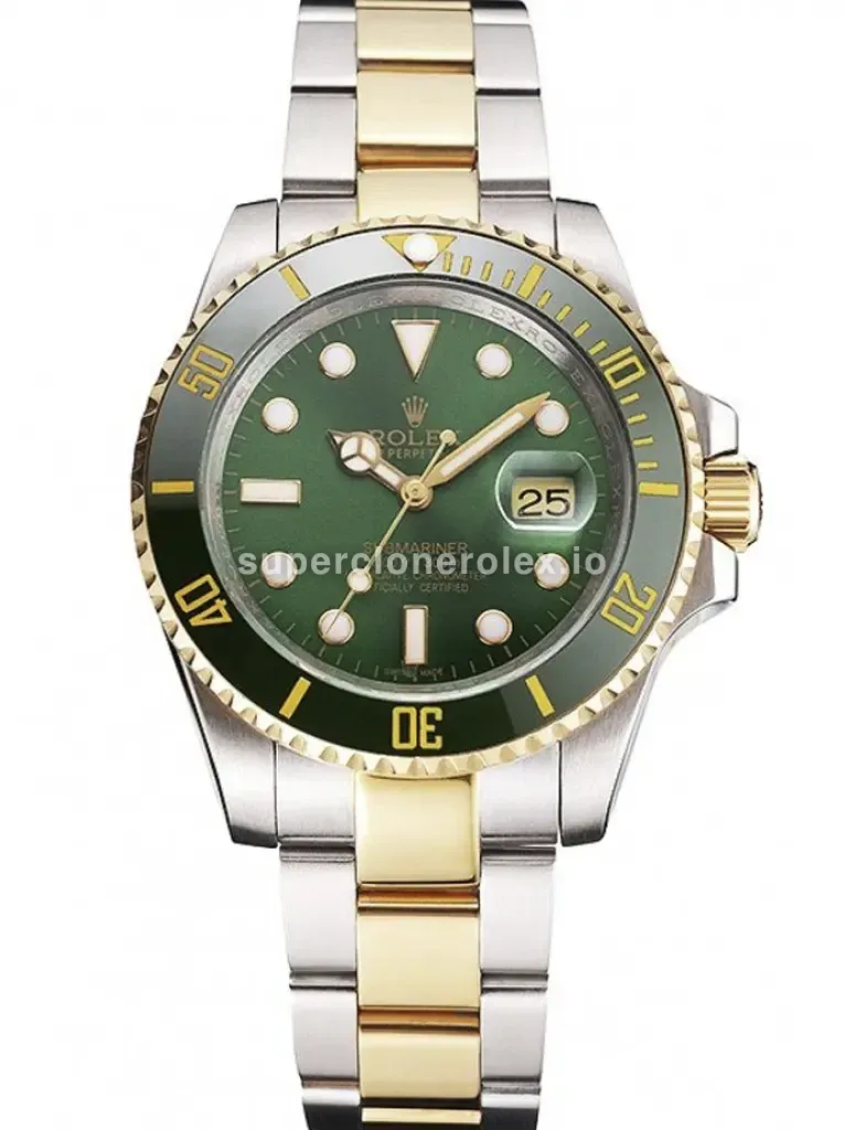 Submariner 16233GRG super clone green dial, front view