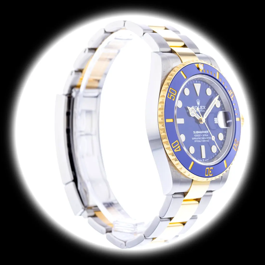 Submariner 126613LB Swiss clone blue dial — bezel macro