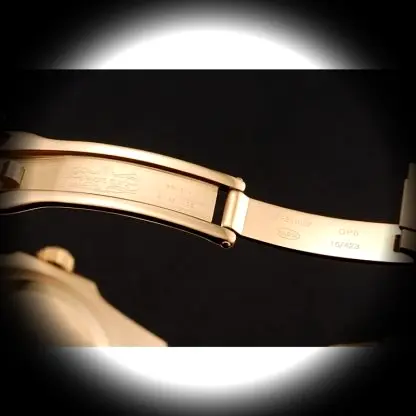 Submariner 1454070 super clone — lume shot