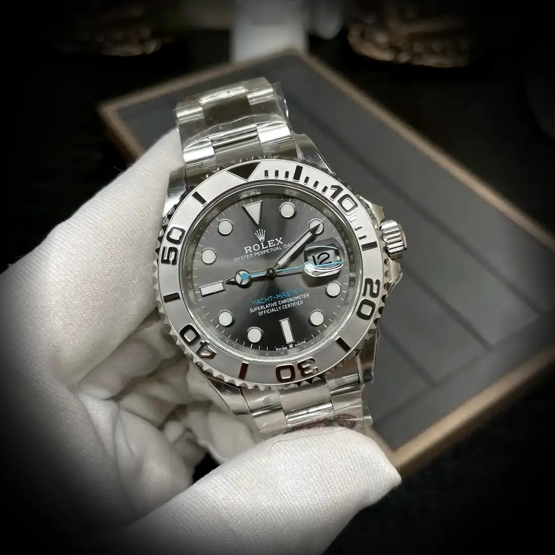 Yacht-Master SC016833 Swiss clone rhodium dial — caseback detail