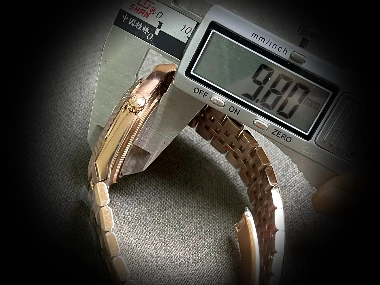 Land-Dweller 127335 1:1 super clone 40mm — wrist shot