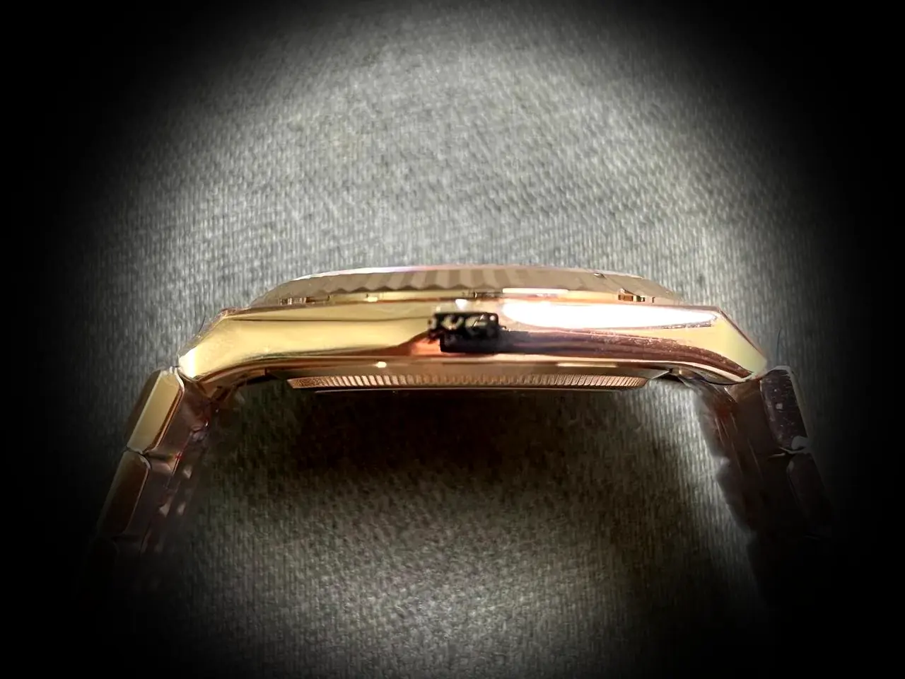 Rolex Land-Dweller 127335 Swiss replica — bracelet detail