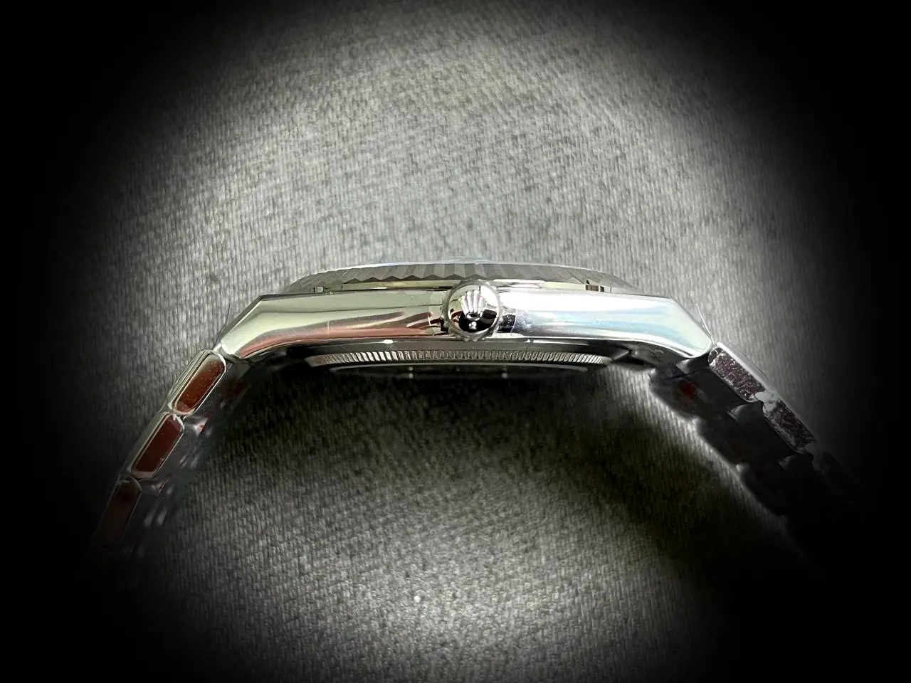 Rolex Land-Dweller 127336 Swiss replica 40mm — wrist shot