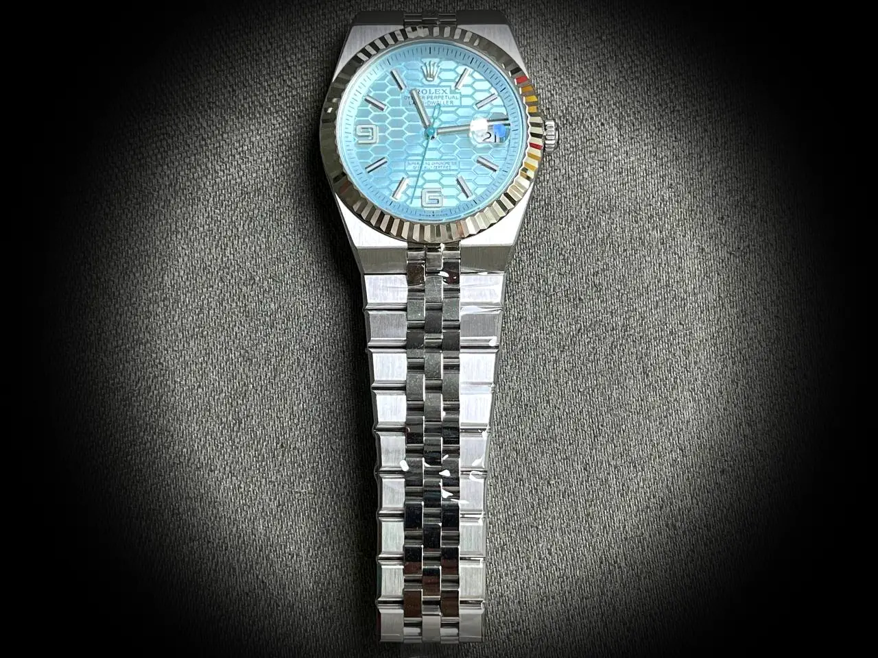 Land-Dweller 127336 superclone 40mm — dial close-up