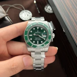 Rolex Super Clone Submariner 116610LV 40mm Hulk 2