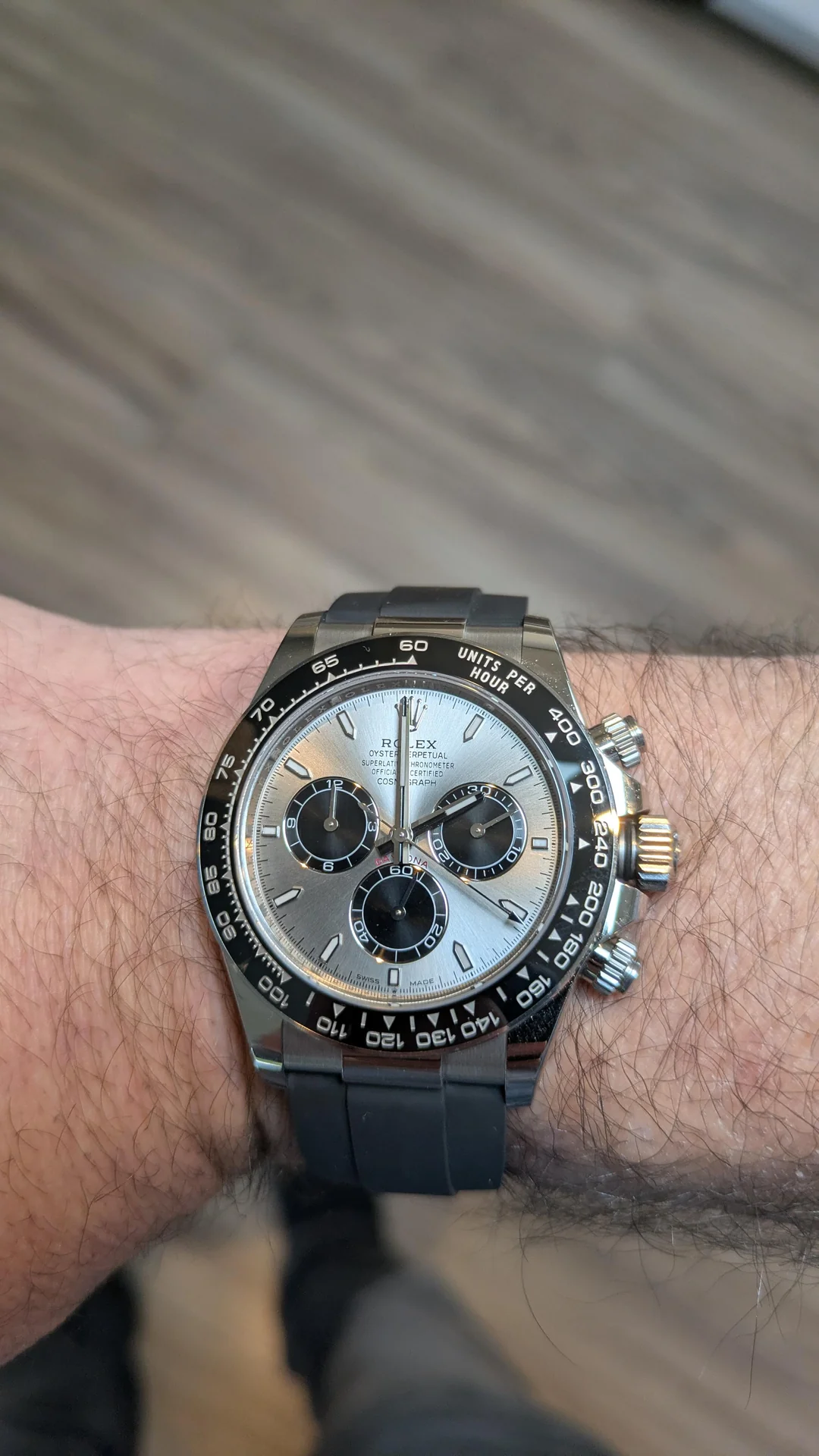 Daytona 40 mm Sunburst Dial "Ghost" 126519LN photo review