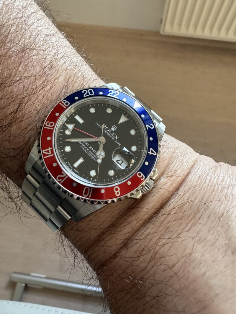 Replica Rolex GMT Master Pepsi Oyster Bracelet