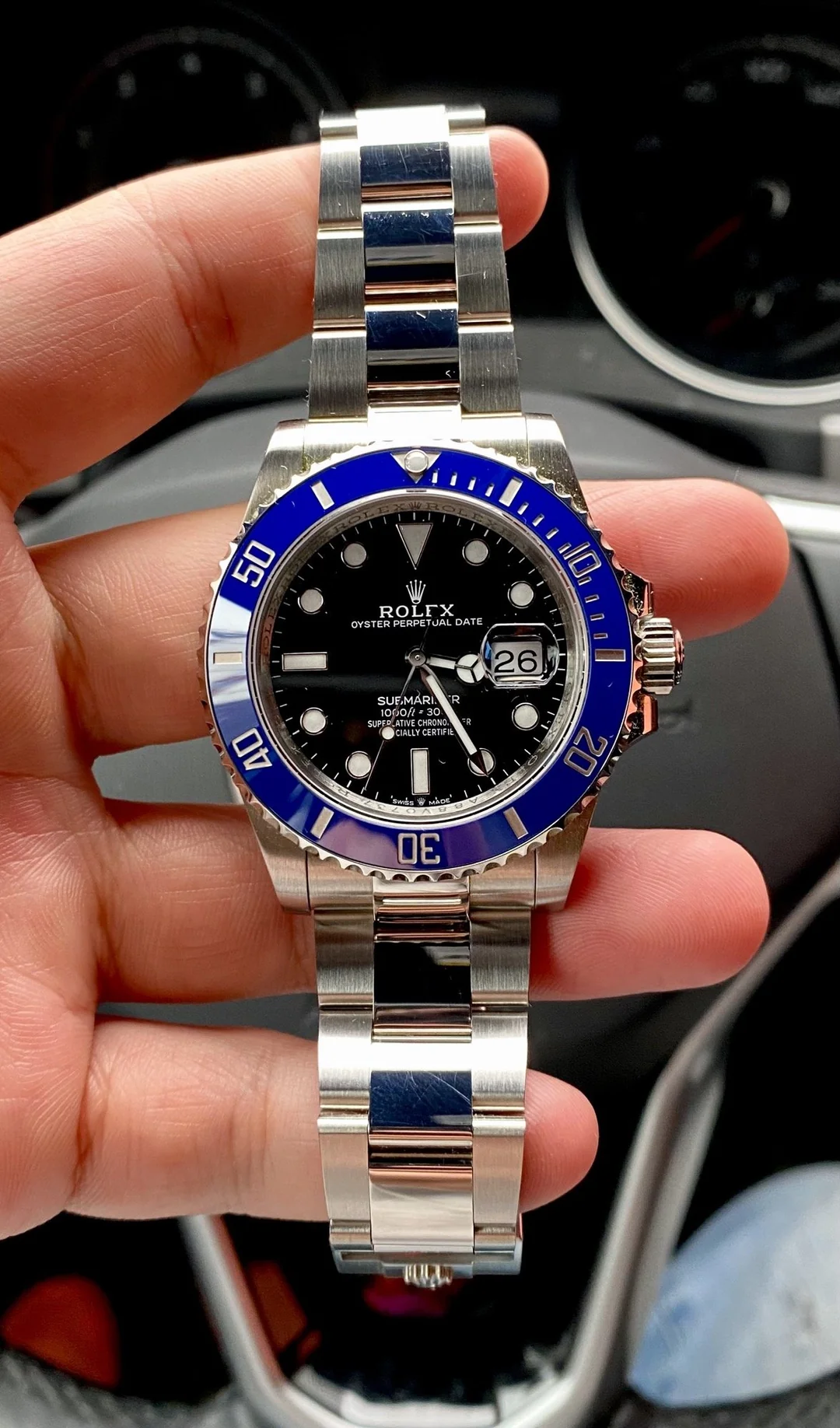 Submariner "Cookie Monster" 41mm Black Dial 126619LB photo review