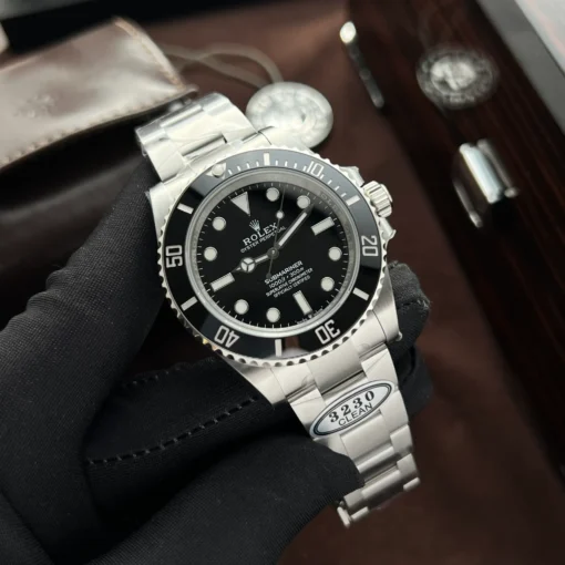Rolex Super Clone Submariner 41mm Black Dial 124060LN No Date 3