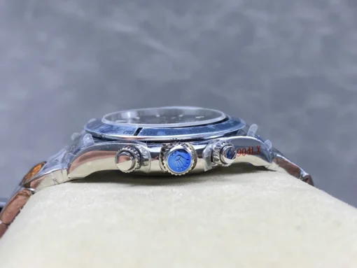 Replica Rolex Daytona 40 mm 126509 Bright Blue Dial 7.webp