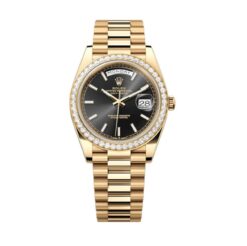 Replica Rolex Day-Date 40 mm Bright black Dial 228348RBR