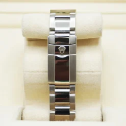 Replica Rolex Daytona Panda Dial 116509 Arabic Numberals Perspective View