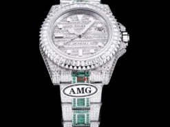 Replica Rolex GMT-Master II 40mm 116769TBR Green Diamonds Bracelet Close-Up Focus