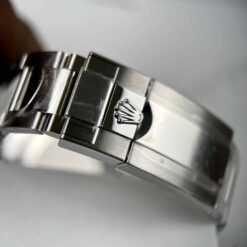 Replica Rolex GMT-Master II Meteorite Dial 126719BLRO “Superman” Oyster Aspect Shot