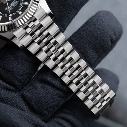 Rolex Replica Sky-Dweller 42 mm Bright black Dial 336934 Jubilee