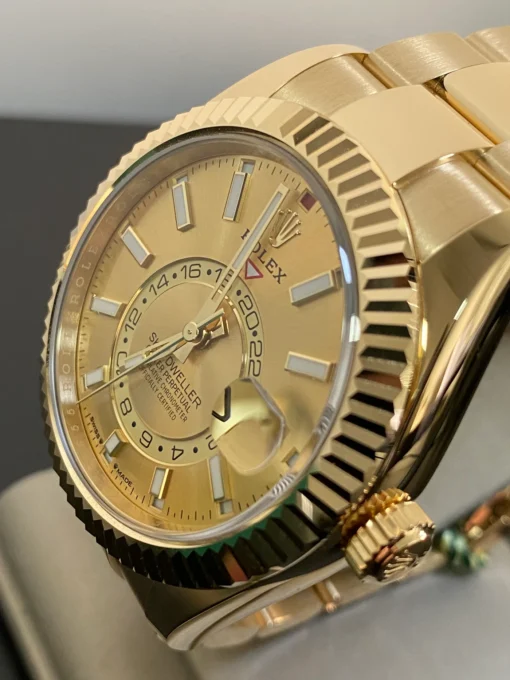 Fake Rolex Sky-Dweller 42 mm Champagne Dial 336938