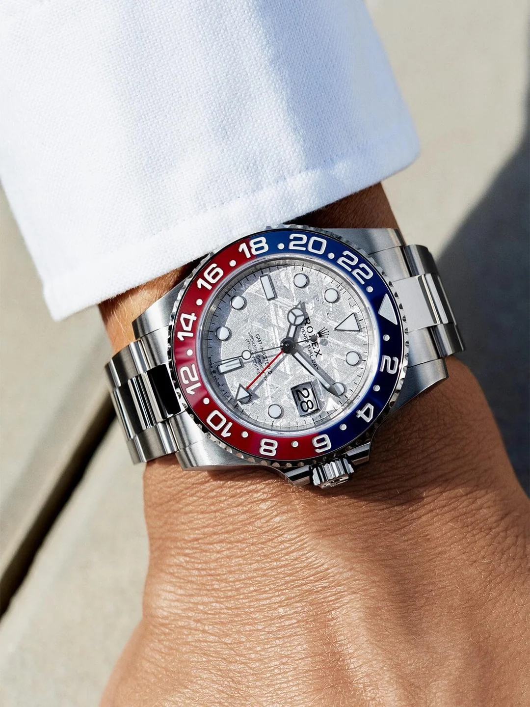 Replica GMT-Master II Meteorite Dial 126719BLRO “Superman” Oyster photo review