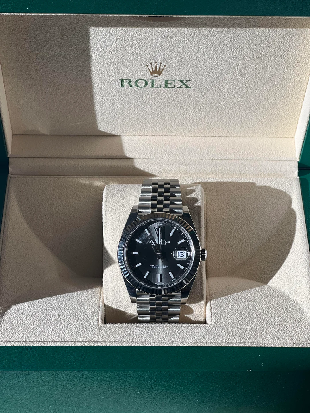 Replica Datejust 41 mm Rhodium Dial 126334 Jubilee photo review
