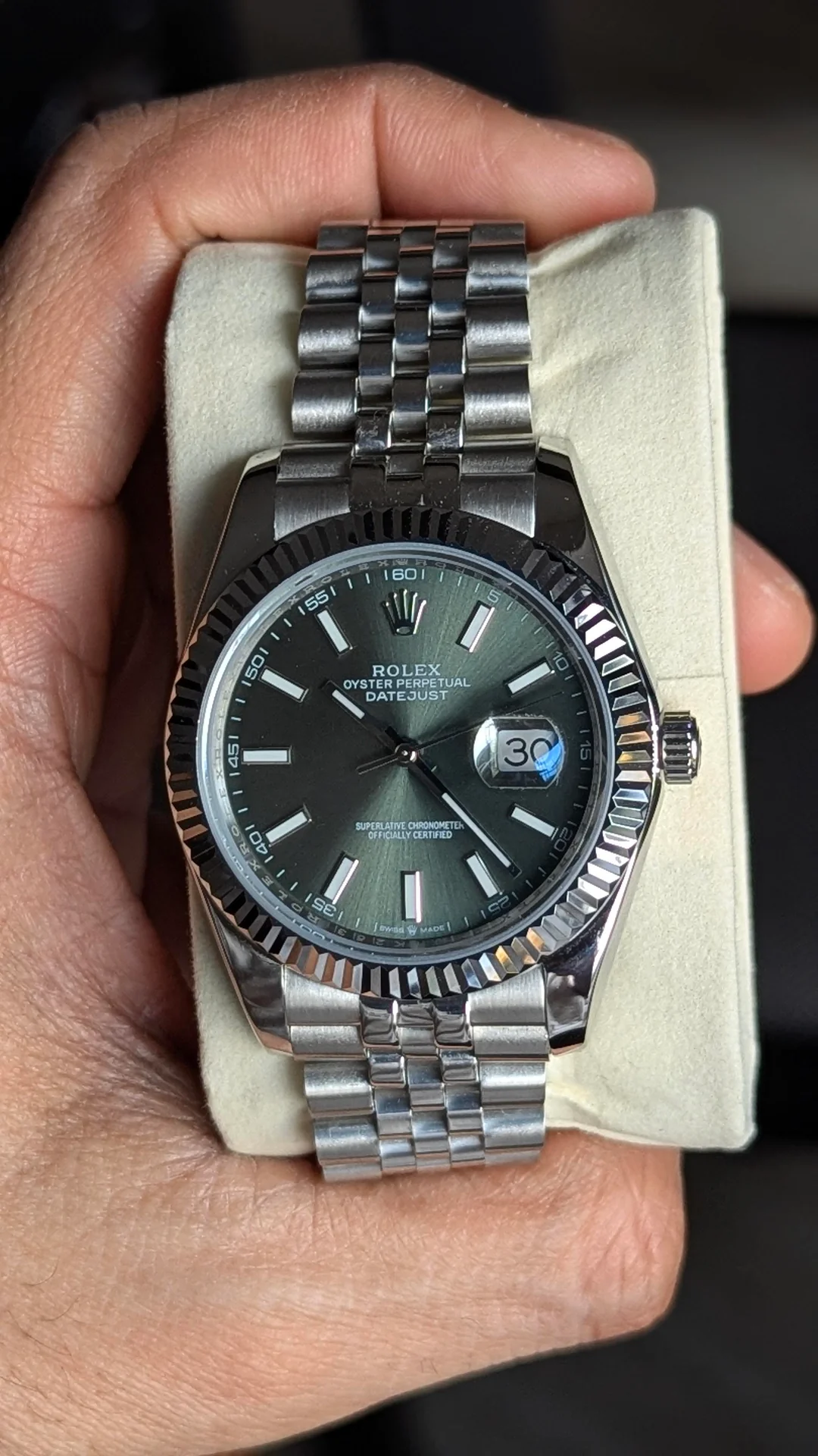 Replica Datejust 41 mm Rhodium Dial 126334 Jubilee photo review