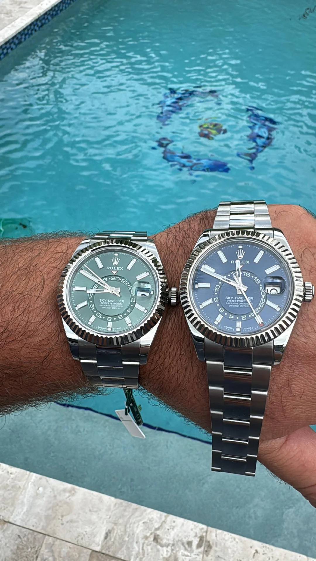 Replica Sky-Dweller 326238 42mm Mint Dial photo review