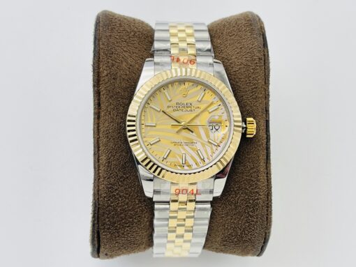 Replica Rolex Datejust 36mm Gold Palm Motif Dial 126233 Face Detail