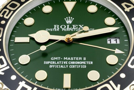Replica Rolex WALL CLOCK – GMT MASTER II GOLD Material View