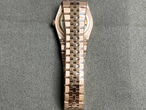 Land-Dweller 40 mm Everose Gold - Image 2