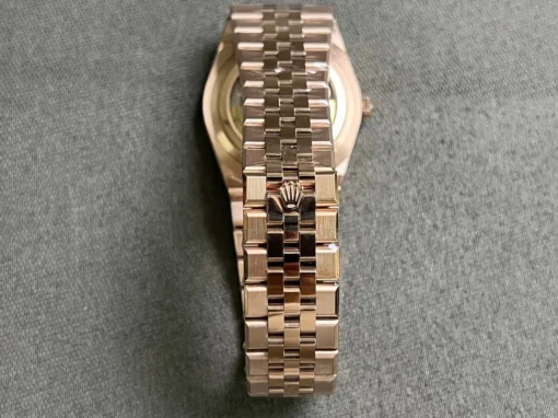 Land-Dweller 40 mm Everose Gold - Image 3