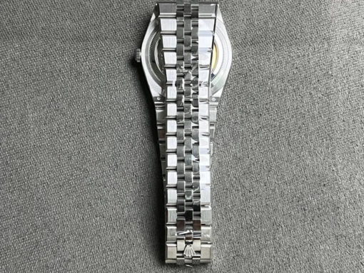 Land-Dweller 40 mm Ice Blue Dial - Image 3