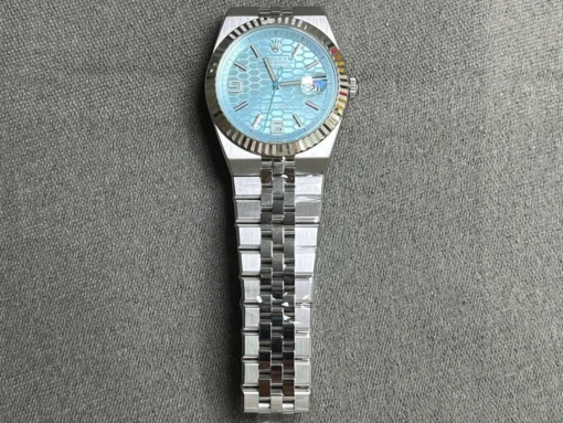 Land-Dweller 40 mm Ice Blue Dial - Image 2
