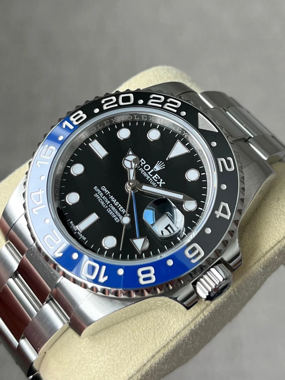 GMT-Master II 40mm Dial Black 126710BLRO photo review