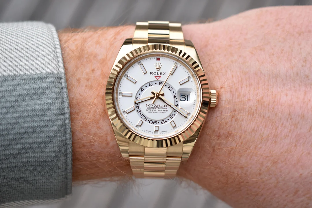 Click to view full screen Sky-Dweller 42 mm Intense white Dial 336938 photo review